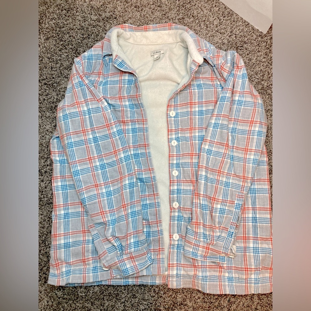 LL bean jacket with polyester lining! Size s.   ❤️❤️💙💙